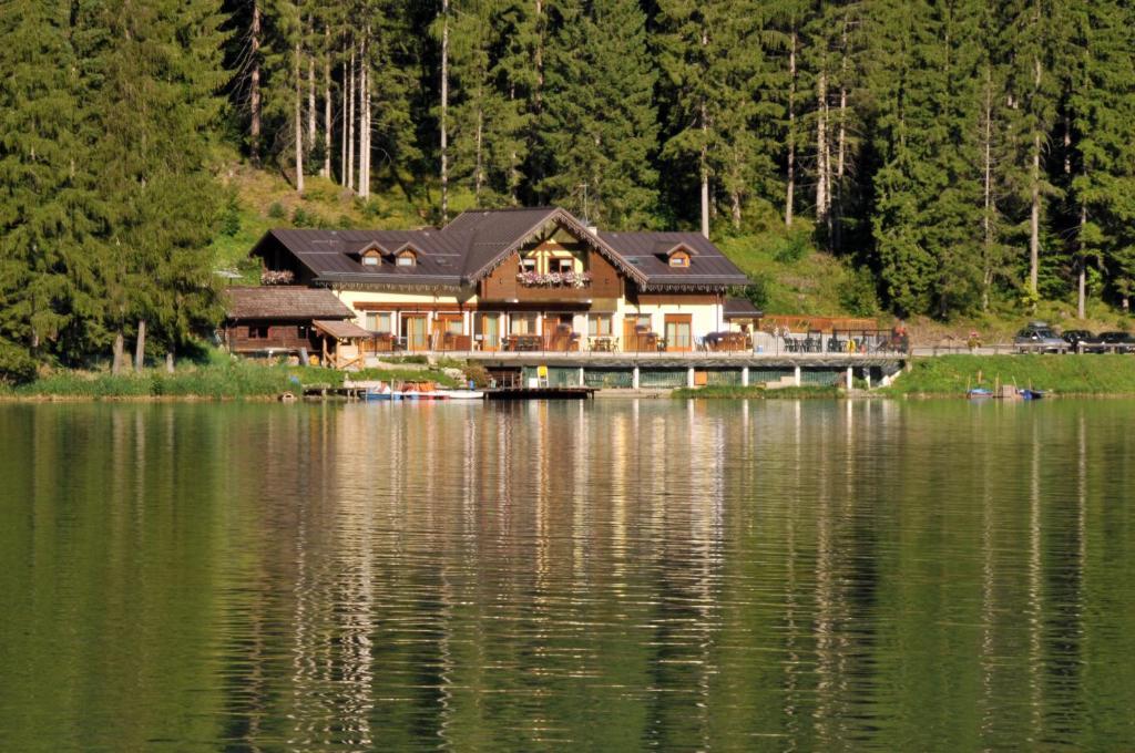 أليغ Appartamenti Chalet Al Lago المظهر الخارجي الصورة